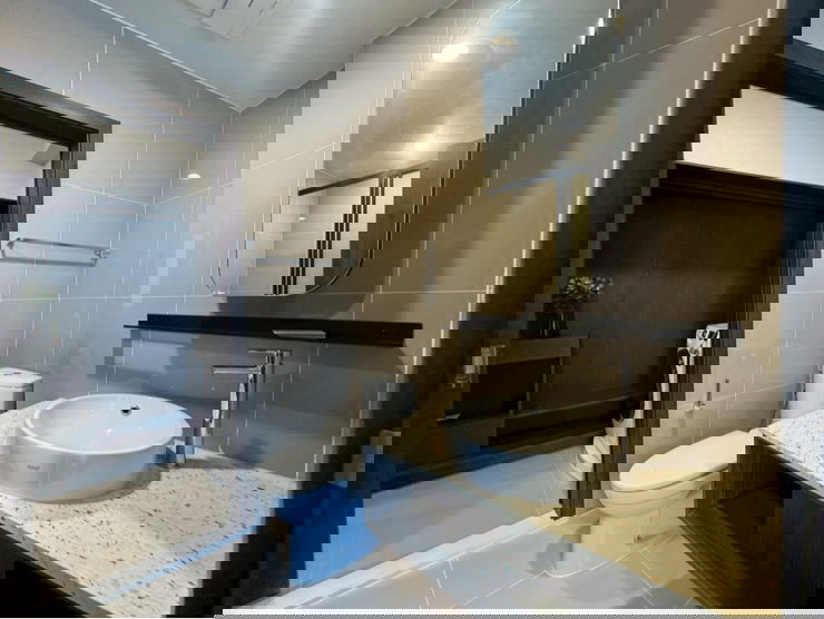 รูป 📍XT Huaikhwang✨คอนโดหรูห้วยขวาง ห้องใหญ่แต่งครบพร้อมอยู่ (1 ห้องนอน ขนาด 35 ตรม.) เช่าเพียง 22,000/เดือน ▫️Line: @sanhaproperty📲095-6922871 รับโค - รูปที่ 12/17