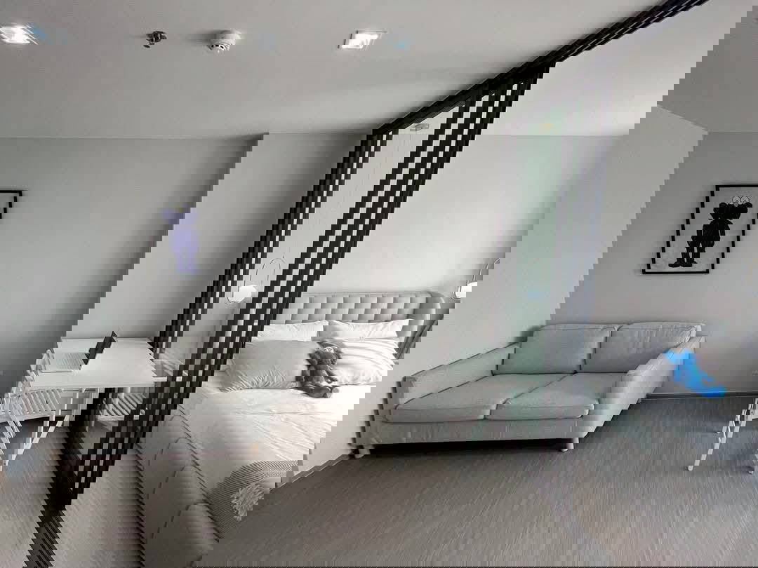 รูป ✨สัมผัสฟีลรีสอร์ทใจกลางเมือง! 🌿 Life Sathorn Sierra ✨ 🔥 หลุดจองด่วน! ห้องสวยทันทีนางฟ้าพร้อมย้ายเข้าทันที! (B0042) - รูปที่ 1/9