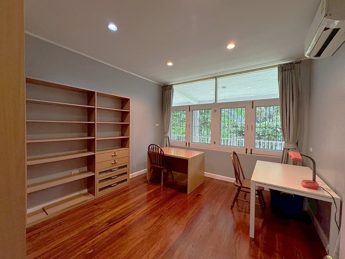 รูป บ้านเดี่ยวสไตล์โคโลเนียล พร้อมสวนขนาดใหญ่ใจกลางเมือง ให้เช่า ใกล้ BTS อนุสาวรีย์ ** NO CO-AGENT ** - รูปที่ 6/23