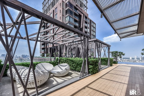 Condo for Sale at Menam Residences – High Floor, 2 bedroom Nice View, near Terminal 21 Rama 3 🌆