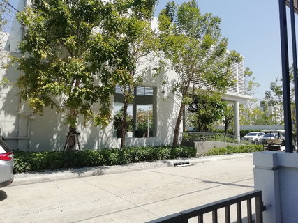 Town House for sale Rungsit Klong1 best location near Donmuang Airport