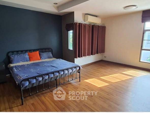 picture 3-BR Condo at Modern Town near BTS Thong Lor (ID 2796226) - 2/15