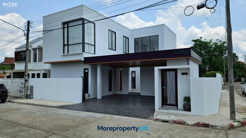 ขายบ้าน ในหมู่บ้านเวิลด์คลับแลนด์ - หางดง บ้านรีโนเวทใหม่ แปลงมุม พร้อมเข้าอยู่ (ID:140PS)