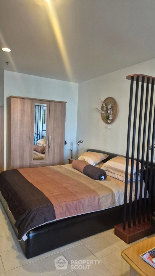 picture Studio Condo at View Talay 3 close to Phratamnak (ID 2795474) - 8/10