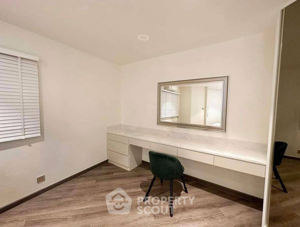 รูป คอนโด 2-ห้องนอน ที่ ดี.เอส. ทาวเวอร์ 2 สุขุมวิท 39 คอนโดมิเนียม ใกล้ MRT สุขุมวิท (ID 2796271) - รูปที่ 8/11