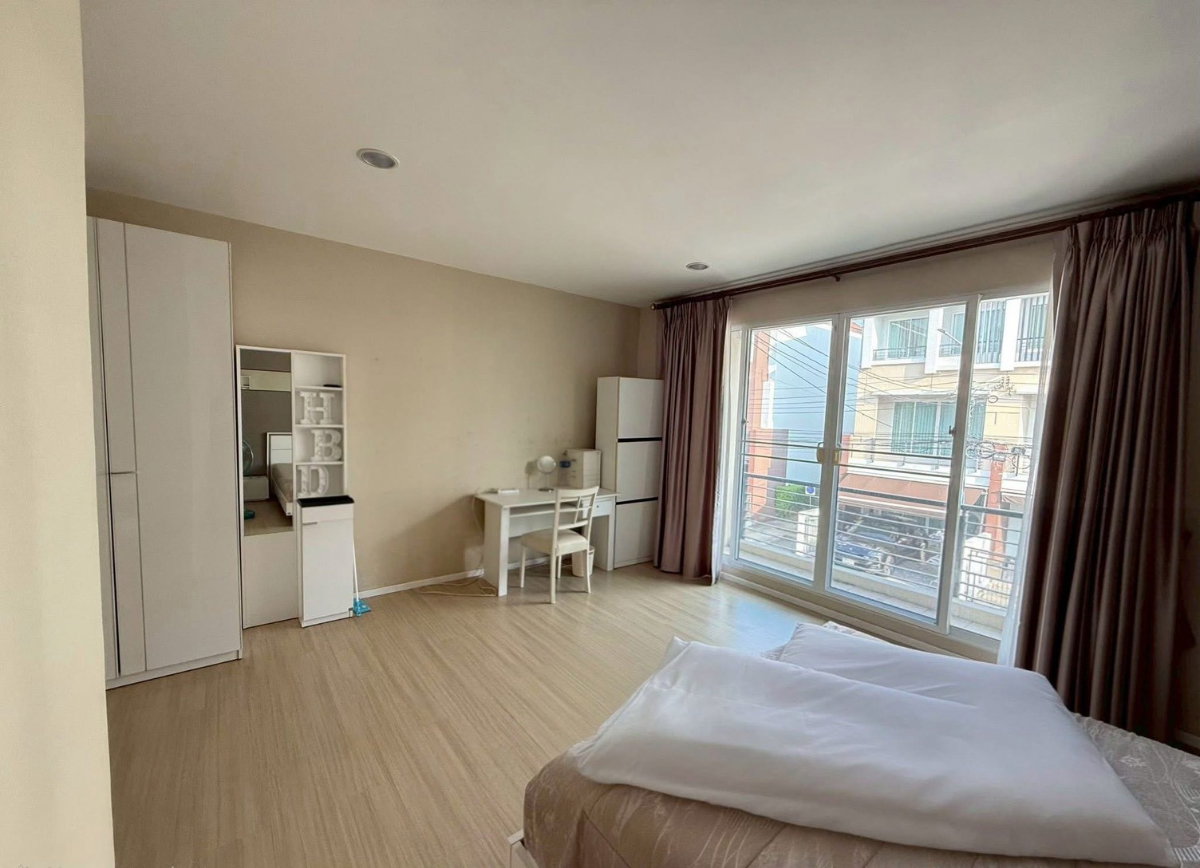 รูป 🏡✨ ทาวน์โฮม 3 ชั้น หลังมุม บ้านกลางเมือง เกษตร–นวมินทร์ (ซอยนวมินทร์ 70) 3 ห้องนอน 3 ห้องน้ำ พร้อมอยู่ - รูปที่ 7/16