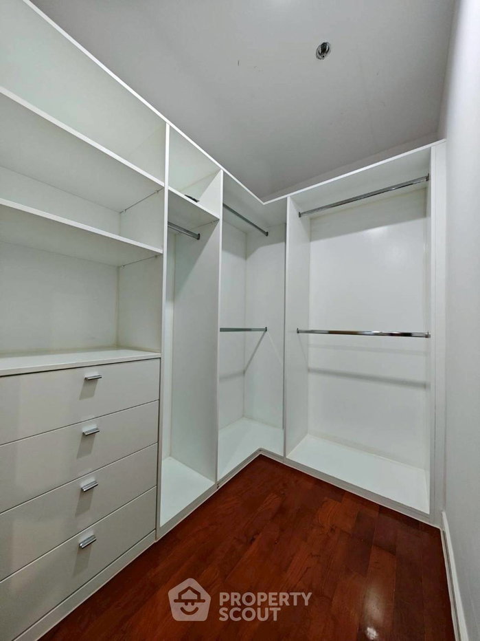 picture 2-BR Condo at Baan Siri 24 near BTS Phrom Phong (ID 2386125) - 5/10