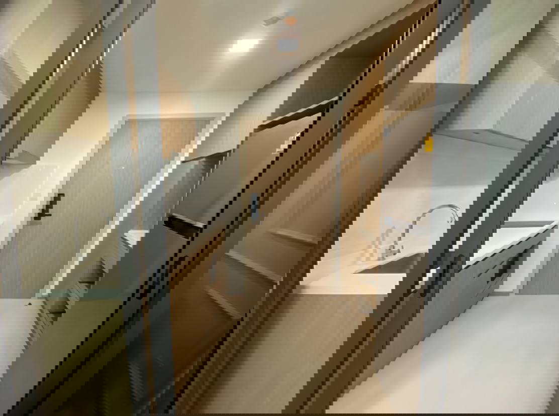 รูป The Nest Chula Samyan【𝐑𝐄𝐍𝐓】🔥ฟีลโฮมอบอุ่น เฟอร์ครบ ใช้ชีวิตสบาย พร้อมส่วนกลางครบ🔥 ติดต่อไลน์ไอดี: @hacondo - รูปที่ 6/10