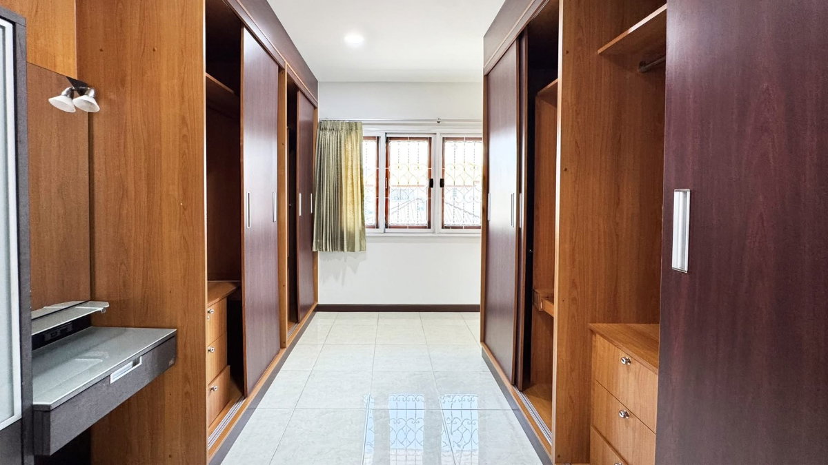 รูป ✨ให้เช่าและปล่อยขาย บ้านเดี่ยว 2 ชั้น โครงการเคหะนคร 3 ซอยพัฒนาการ 50 4 ห้องนอน 3 ห้องน้ำ ใกล้รถไฟฟ้า ทางด่วน และห้างชั้นนำ รีโนเวทใหม่ทั้งหลัง - รูปที่ 4/18