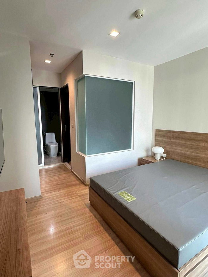 รูป คอนโด 1-ห้องนอน ที่ ริธึ่ม สาทร ใกล้ BTS สะพานตากสิน (ID 2796338) - รูปที่ 12/14