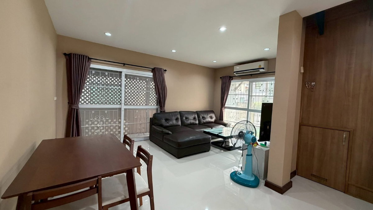 รูป 🏡✨ ให้เช่าบ้านเดี่ยว The Plant รังสิต–คลอง 2 | พร้อมอยู่ เฟอร์ครบ! 3 ห้องนอน 2 ห้องน้ำ บ้านเดี่ยวสวย สภาพดีมาก พื้นที่ใช้สอย 121 ตร.ม. #รับน้องแมว - รูปที่ 3/20