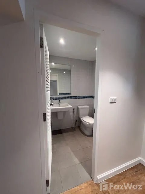 รูป ทาวน์เฮ้าส์ให้เช่า 4 ห้องนอน ใน คลองตันเหนือ, กรุงเทพมหานคร 5863915 - รูปที่ 32/39