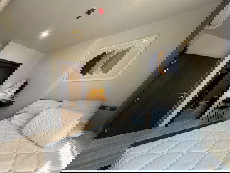 รูป 📍XT Huaikhwang✨คอนโดหรูห้วยขวาง ห้องใหญ่แต่งครบพร้อมอยู่ (1 ห้องนอน ขนาด 35 ตรม.) เช่าเพียง 22,000/เดือน ▫️Line: @sanhaproperty📲095-6922871 รับโค - รูปที่ 5/17