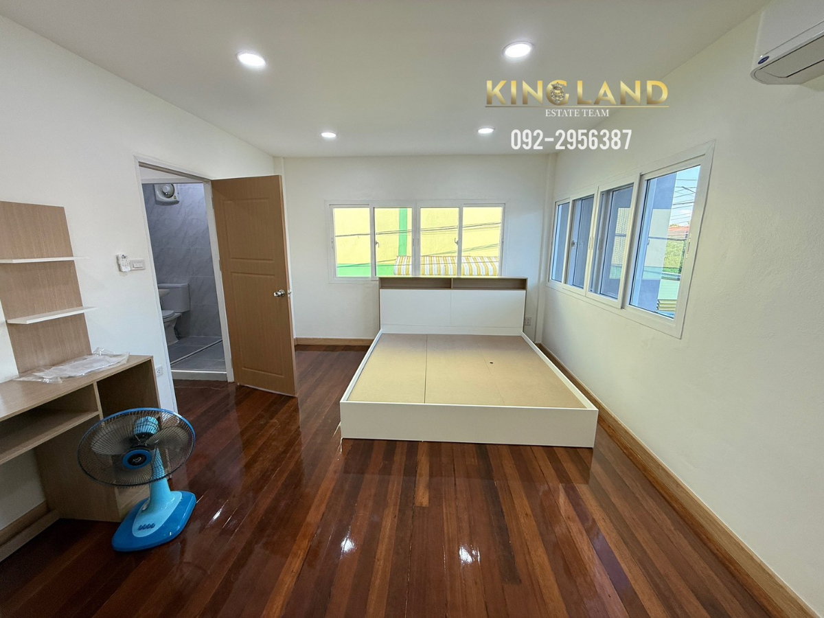 รูป 🔥 ขายและปล่อยให้เช่า ทาวน์เฮ้าส์ 2 ชั้น รีโนเวทใหม่ทั้งหลัง พร้อมเฟอร์นิเจอร์ใหม่มี 2 ห้องนอน 2 ห้องน้ำ ทำเลดอนเมือง – ช่างอากาศอุทิศ 20 - รูปที่ 4/18