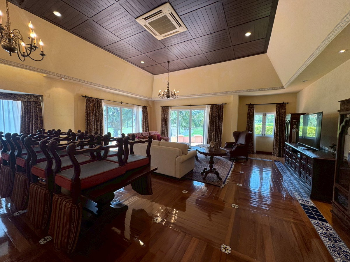 รูป ขายบ้าน 3 ห้องนอน พร้อมเฟอร์นิเจอร์ ใน Amata Spring Country Club ติดสนามกอล์ฟ พร้อมพื้นที่สวนรอบบ้าน  - รูปที่ 5/27
