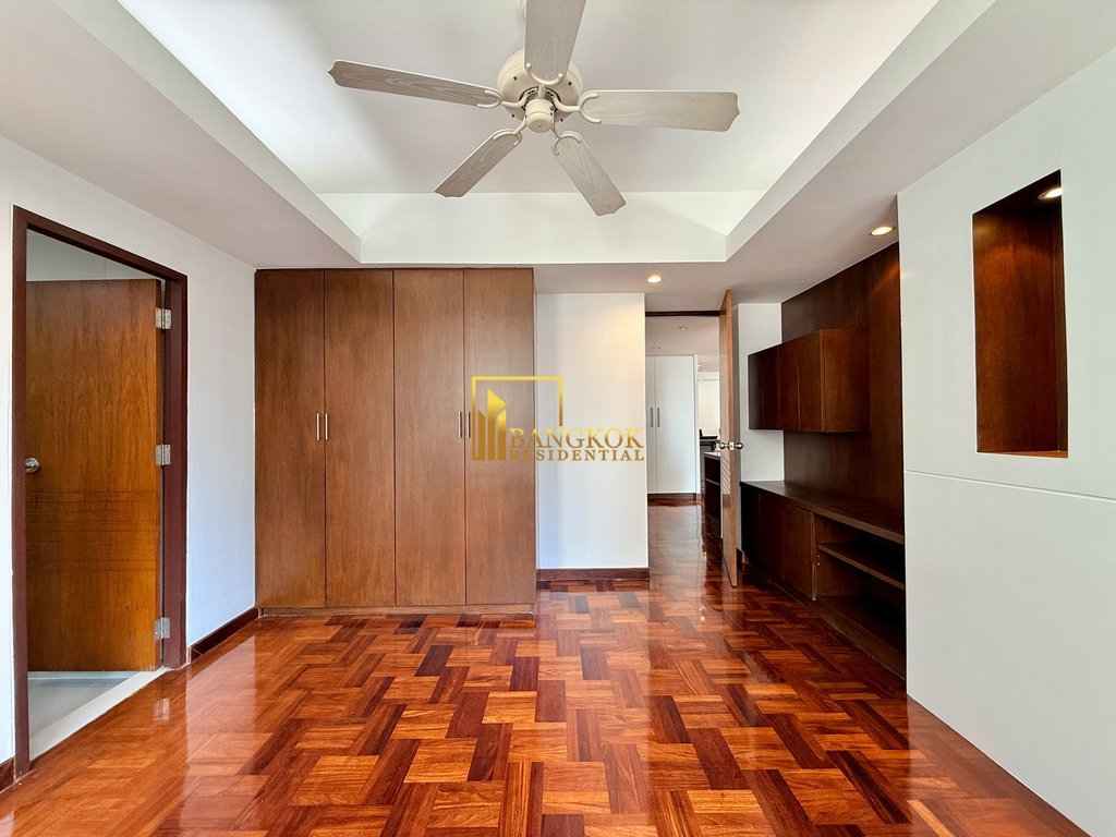 picture Grand Ville House 1 | Spacious 3 Bed Condo in Phrom Phong - BR60907CD - 23/34