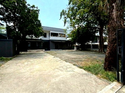 เช่าบ้านเดี่ยว กรุงเทพมหานคร : HR3376ให้เช่าโฮมออฟฟิศ 2 ชั้น ทำเลศักยภาพ ทองหล่อ 25 พื้นที่ทำงานใจกลางเมือง บรรยากาศเป็นส่วนตัว พร้อมที่จอดรถสูงสุดถึง 8 คัน