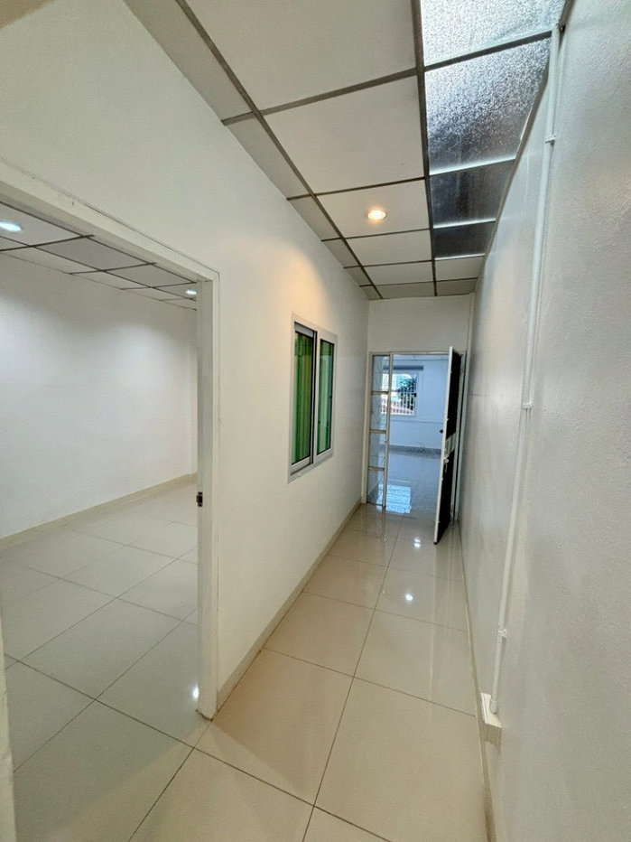 รูป #ให้เช่าทาวน์เฮ้าส์2ชั้น  ต่อเติมห้องนอนด้านหน้า 3ห้องนอน แอร์2 ตัว #หมู่บ้านเลิศอุบล5 ซ.สวนสยาม3 ราคา 10,000/เดือน ถ.รามอินทรา - รูปที่ 10/17