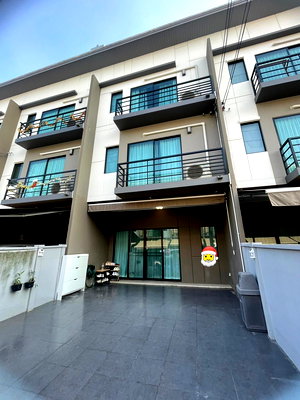 เช่าทาวน์โฮม แจส กรีน วิลเลจ คู้บอน : 🏠✨ ปล่อยเช่าทาวน์โฮม 3 ชั้น บ้านกลางเมือง รามอินทรา 3 ห้องนอน 3 ห้องน้ำ ทำเลดี ใกล้ทางด่วน + รถไฟฟ้า พร้อมอยู่! 🐱