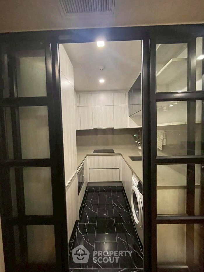 รูป คอนโด 3-ห้องนอน ที่ มีลเลอร์ สุขุมวิท 40 ใกล้ BTS เอกมัย (ID 2791667) - รูปที่ 9/9