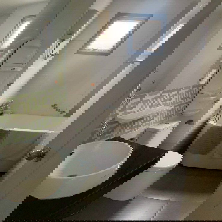 รูป ปล่อยเช่าทาวน์โฮม Eco Space 2 เกษตร-นวมินทร์เฟอร์นิเจอร์เครื่องใช้ไฟฟ้าครบครัน
แอร์ทุกห้อง - รูปที่ 4/16