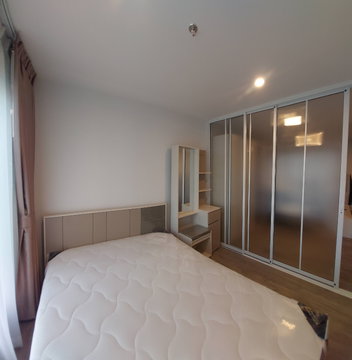 P-49037 Stunning City View Condo! Regent Home Bangna near BTS Bangna - 10,000 Baht Only | Line Id: @easythaihome | 085-592-2897