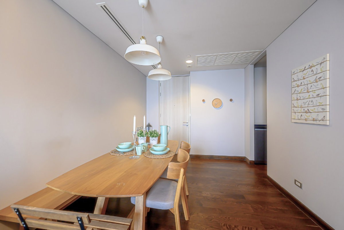 picture 2 Bedroom Condo For Sale - The Lumpini Sukhumvit 24 - 4/18