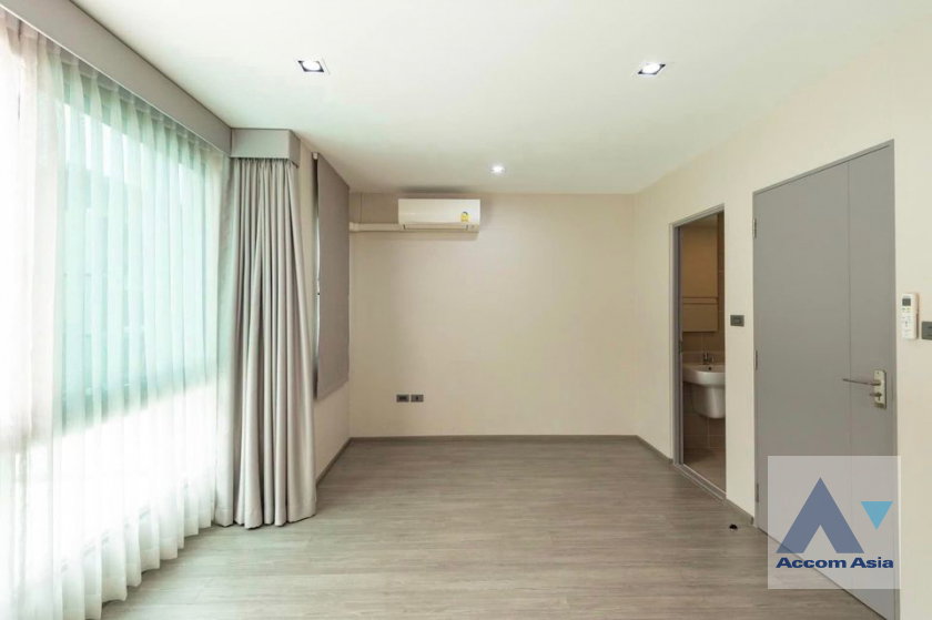 รูป 🔼🔽 AccomA 📩  Townhouse with greenery view in Lat Phrao area (AA41598) - รูปที่ 8/15