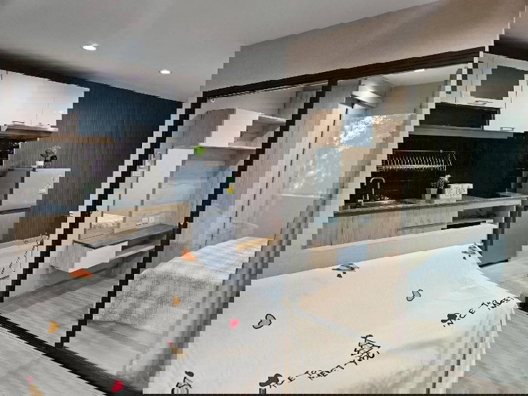 รูป ขาย Airport Home Condo ใกล้สนามบินเชียงใหม่ เหมาะกับการลงทุนสภาพแวดล้อมดี มีเซเว่น
อยู่หน้าโครงการ - รูปที่ 5/16