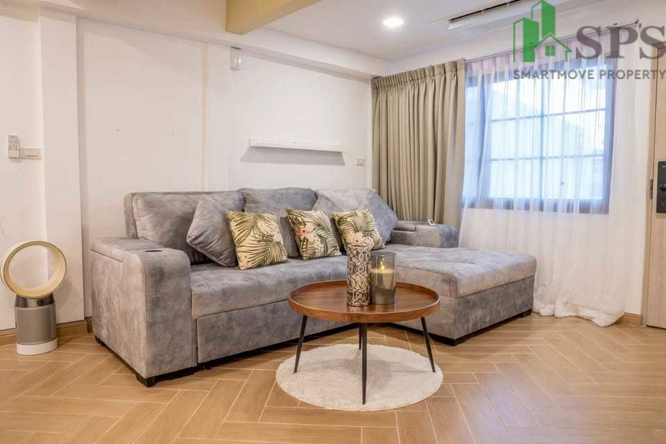 รูป ให้เช่า ทาวน์โฮมรีโนเวทใหม่ เลี้ยงสัตว์ได้ ใกล้ BTS สถานีพระโขนง (SPSSR164) - รูปที่ 3/18