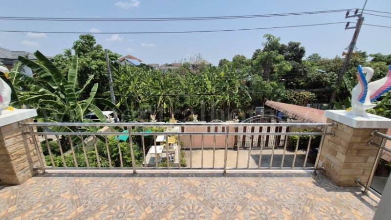 รูป บ้านเดี่ยว 2 ชั้น พร้อมที่ดิน 102 ตารางวา ถนนสุขุมวิท - รูปที่ 27/30