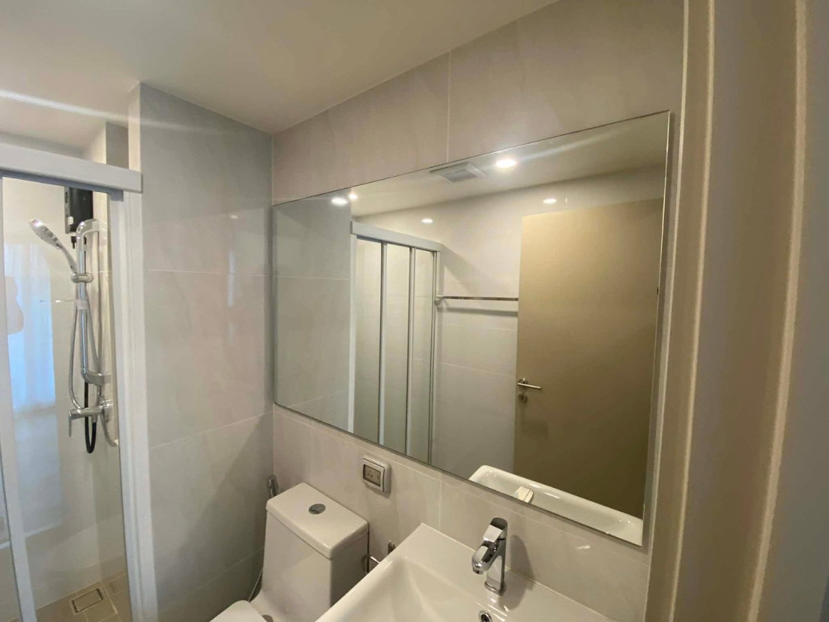 picture Origin Play Sri Udom             Station - 9/11