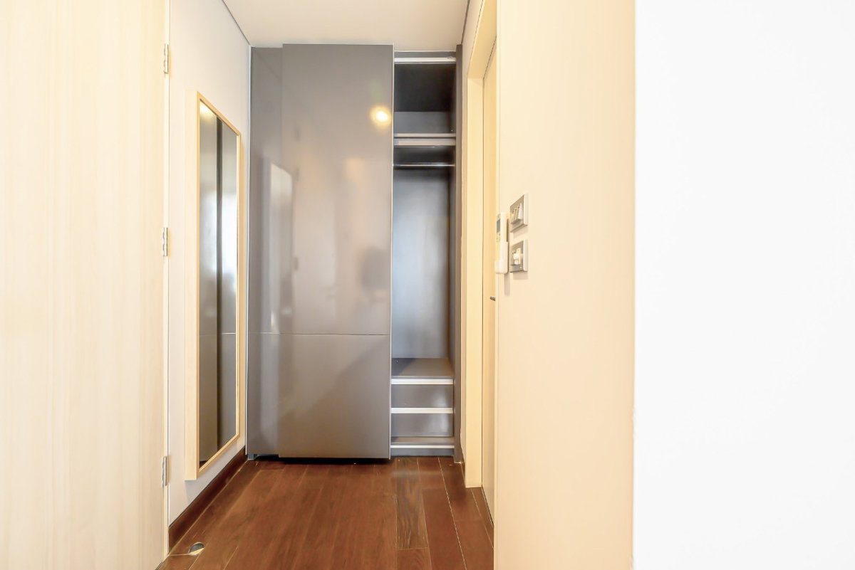 picture 2 Bedroom Condo For Sale - The Lumpini Sukhumvit 24 - 10/18