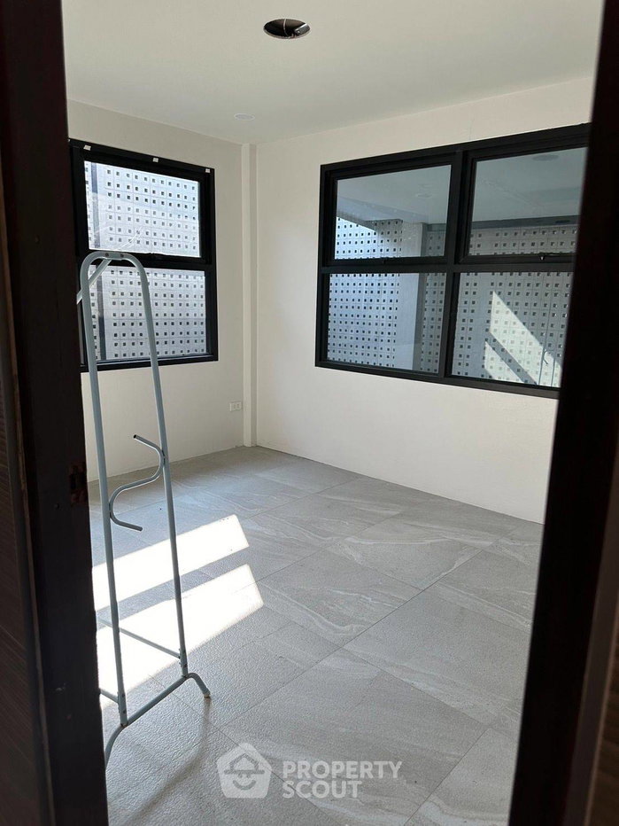 รูป บ้าน 4-ห้องนอน ใกล้ MRT สุทธิสาร (ID 1504168) - รูปที่ 15/23