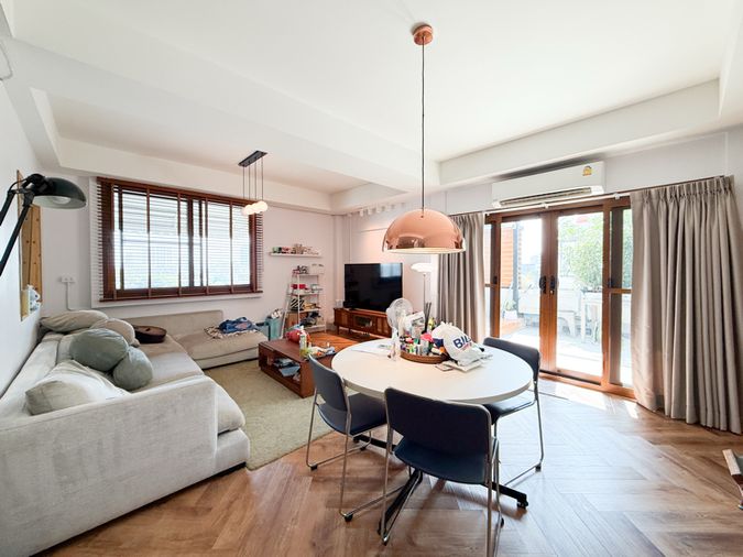 ขายด่วน วิภาวดี วิว คอนโด 139 ตรม เพียง 5.5 ล้าน