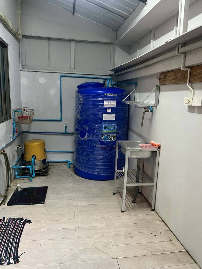 รูป ปล่อยเช่าทาวน์โฮม Eco Space 2 เกษตร-นวมินทร์เฟอร์นิเจอร์เครื่องใช้ไฟฟ้าครบครัน
แอร์ทุกห้อง - รูปที่ 10/16