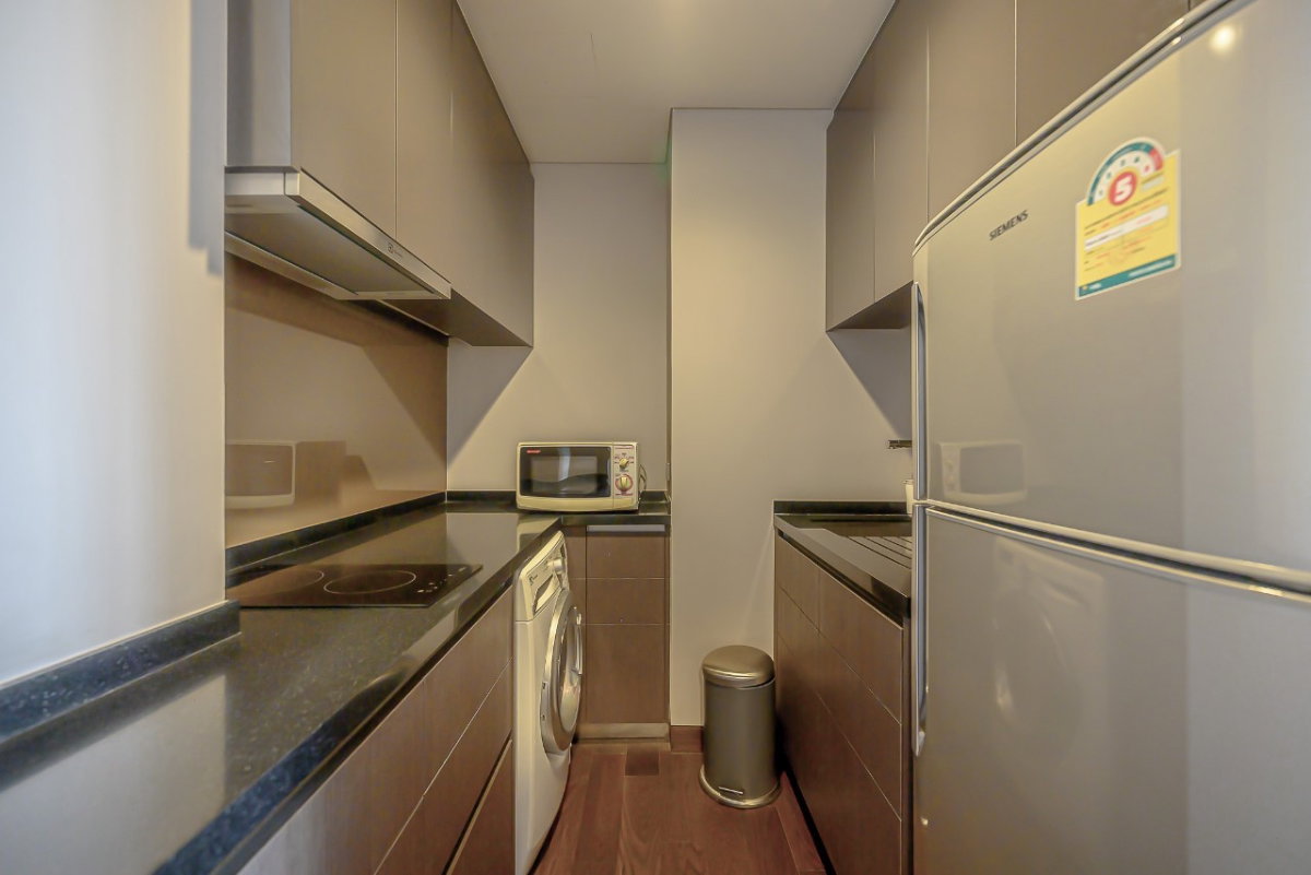 picture 2 Bedroom Condo For Sale - The Lumpini Sukhumvit 24 - 11/18