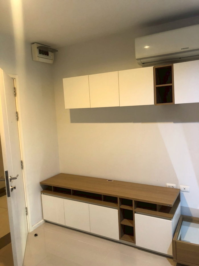 รูป ด่วนนน ห้องสวยราคาพิเศษ ให้เช่า  Aspire พระราม9 เฟอร์ครบ เครื่องใช้ไฟฟ้าอย่างดี พร้อมอยู่ - รูปที่ 2/5