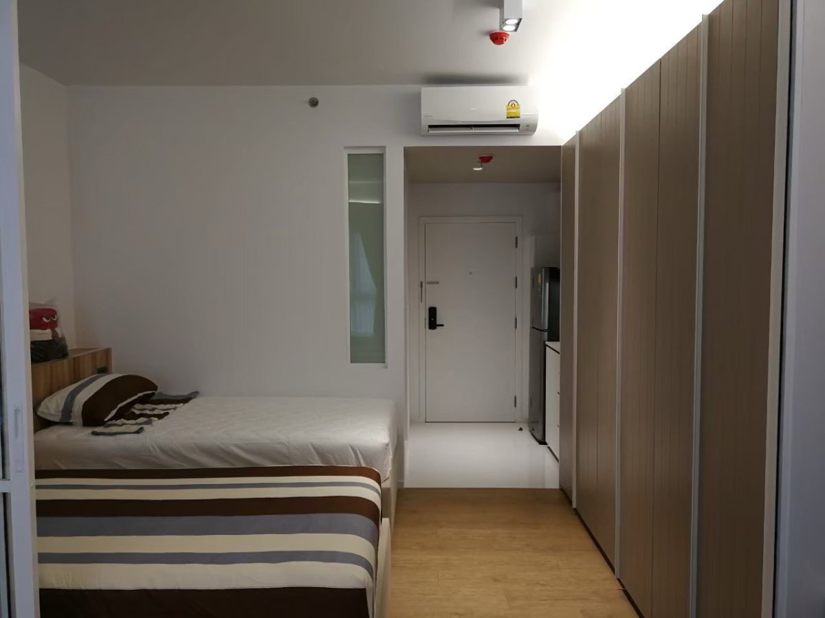 picture Triple Y                      Residence - 10/11