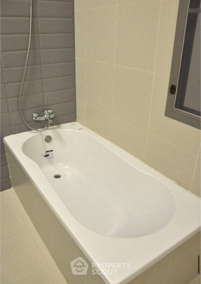 picture 3-BR Condo at Modern Town near BTS Thong Lor (ID 2796226) - 13/15