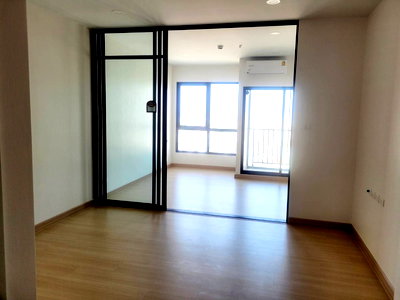 Condos for sale : ST508/Condo for sale Supalai Loft Prajadhipok-Wongwian Yai, high floor room, Chao Phraya River view. The north is not hot.