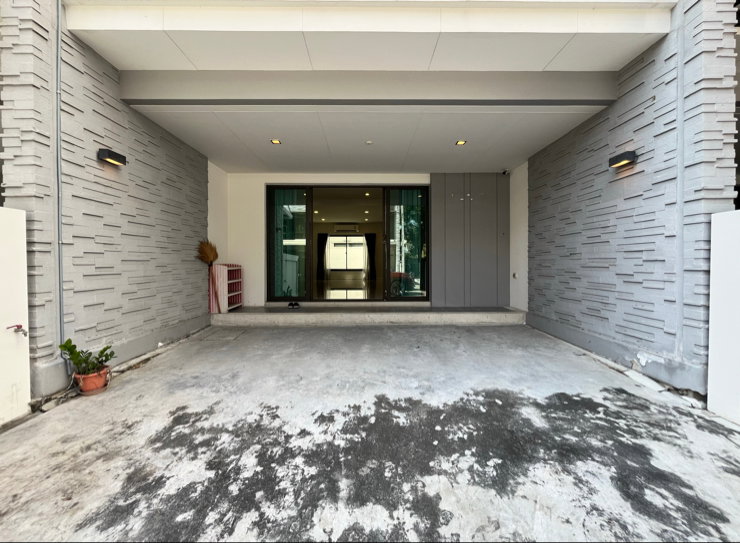 picture 3-story townhome for rent, PLEX Bangna project, Bangna km 5 - 2/17