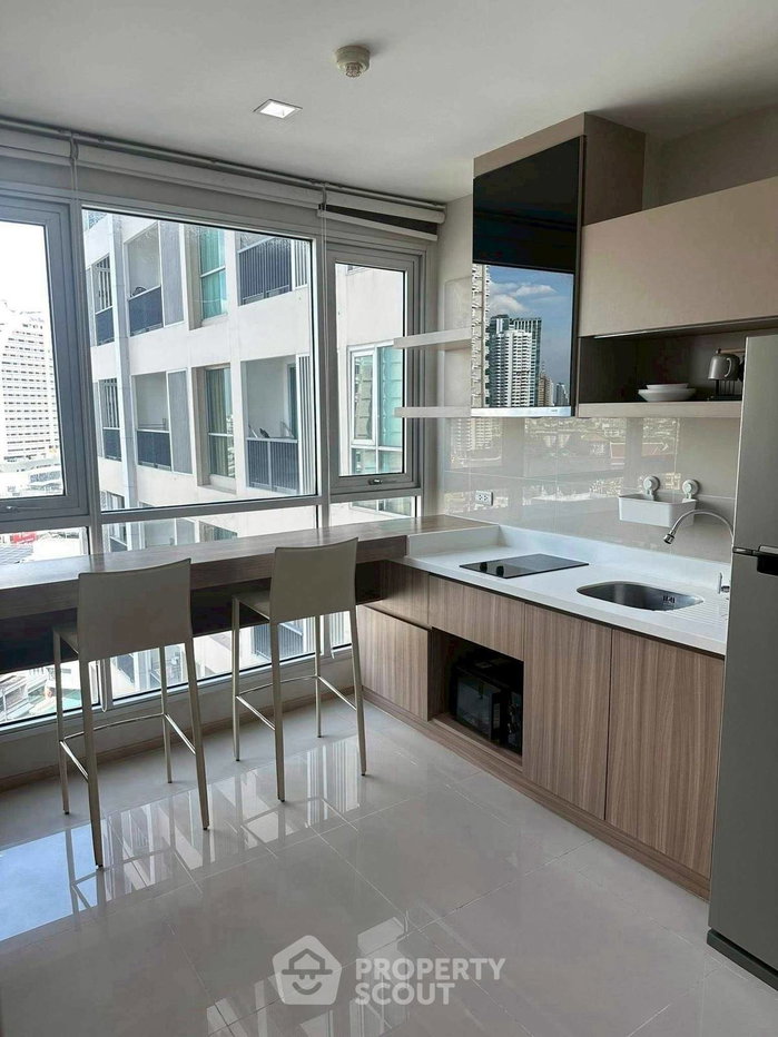 รูป คอนโด 1-ห้องนอน ที่ ริธึ่ม สาทร ใกล้ BTS สะพานตากสิน (ID 2796338) - รูปที่ 8/14