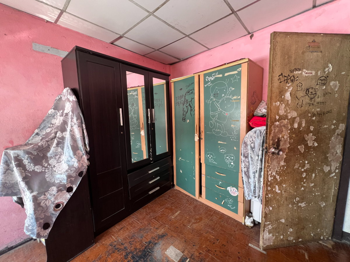 รูป ขายทาวน์เฮาส์ 2 ชั้น ใจกลางเมือง ซอย นวลจันทร์ 6 ราคาถูกมากกก!!! - รูปที่ 13/19