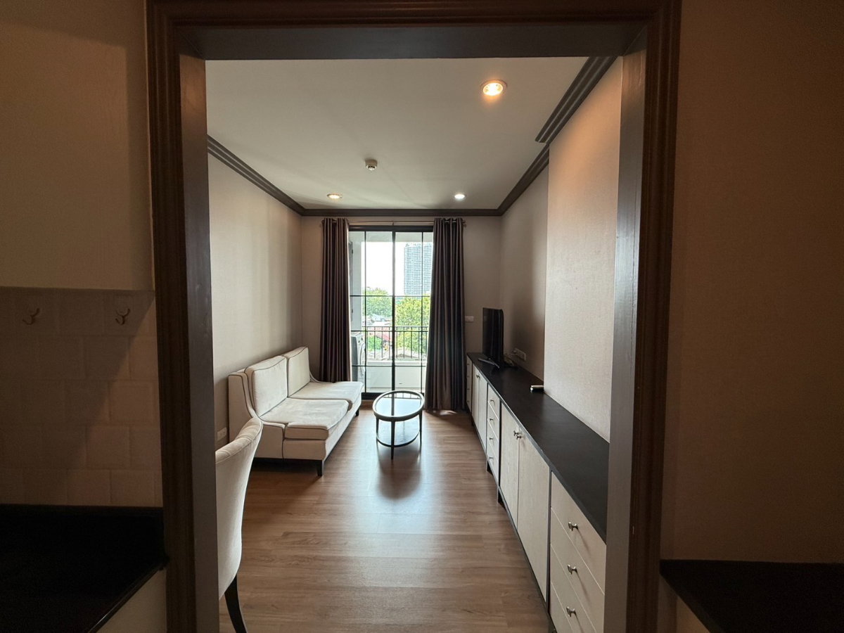 picture Available 9May26! The Reserve Kasemsan3. 1bed 39sq.m.  Line id: @pfagent - 3/16