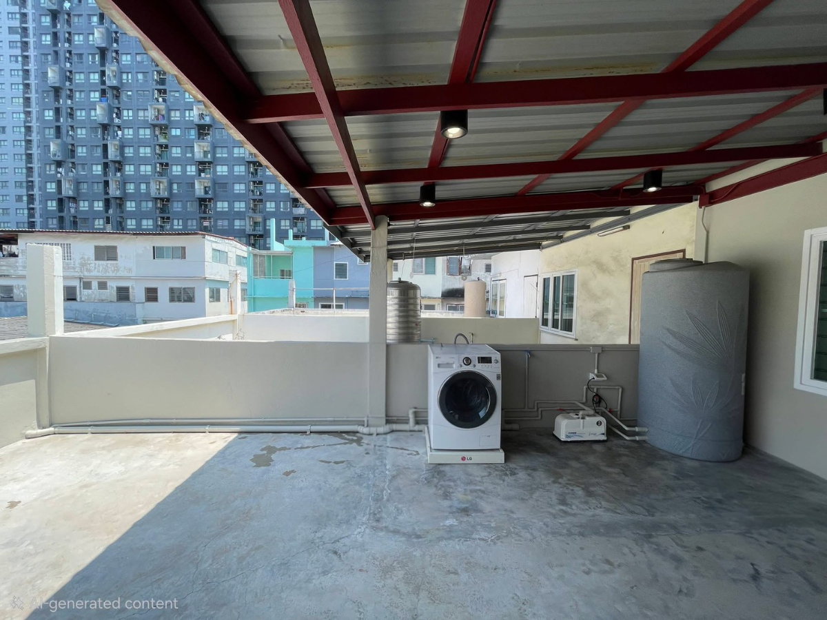 รูป 🏡✨ Rare Find! ทาวน์เฮาส์รีโนเวทใหม่ ใจกลางสุขุมวิท 93 2 ห้องนอนขนาดใหญ่ 2 ห้องน้ำในตัว ใกล้ BTS เพียง 150 เมตร ✨สามารถทำAirbnbได้!! - รูปที่ 13/16