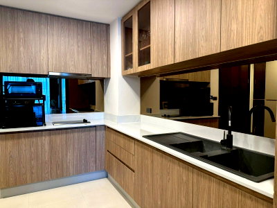 คอนโดให้เช่า : Cozy Condo for Rent Ratchadamri | City Lifestyle Best Value | Near BTS Ratchadamri | 53,000 THB/Month