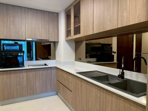 Cozy Condo for Rent Ratchadamri | City Lifestyle Best Value | Near BTS Ratchadamri | 53,000 THB/Month | คอนโดน่าอยู่ให้เช่า ราชดำริ ไลฟ์สไตล์เมือง คุ้มค่า ใกล้ BTS ราชดำริ 53,000 บาท/เดือน – LTH14894