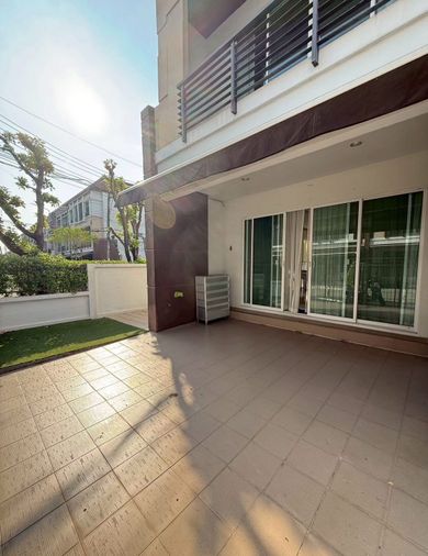 3-bed townhouse for rent, 25 sq wah, Baan Kang Mung Kaset - Navamin
