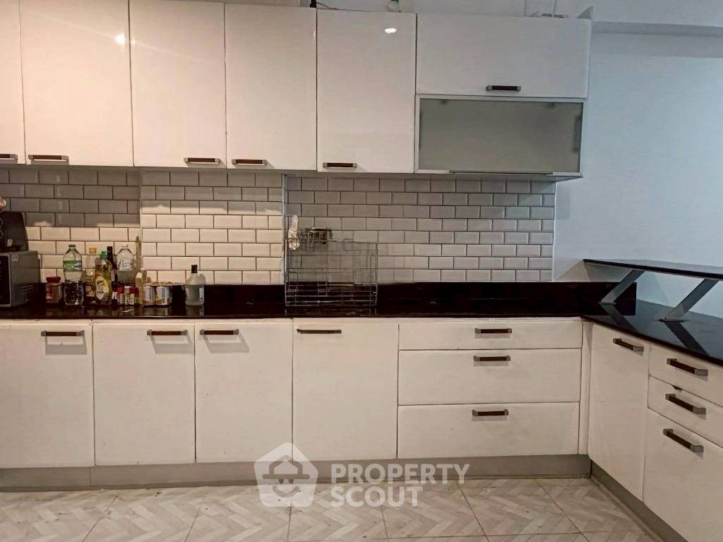 picture 2-BR Condo at Premier Condominium near BTS Phrom Phong (ID 2711867) - 5/10